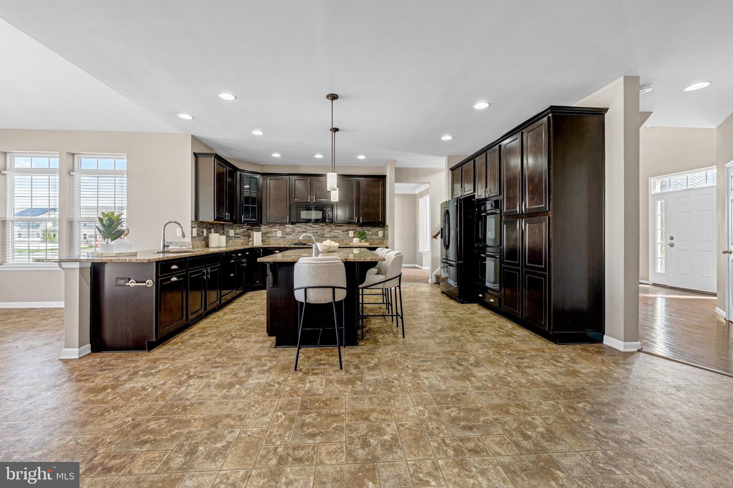 6101 Black Oak Ct Property Photo 8