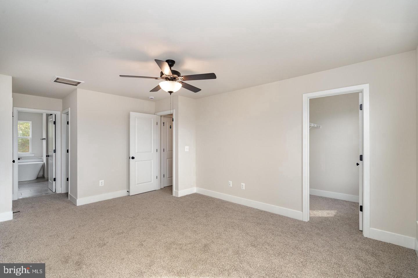 10128 Fairview Rd Property Photo 28
