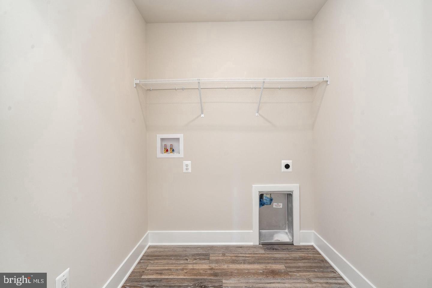 10128 Fairview Rd Property Photo 45