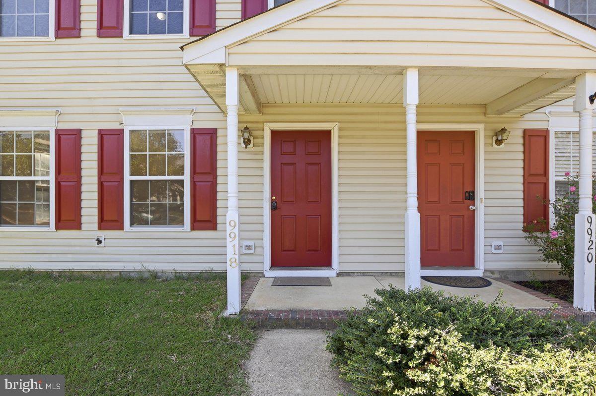 9918 Matti Hill Ct Property Photo 3