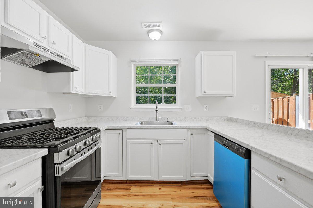 9918 Matti Hill Ct Property Photo 13