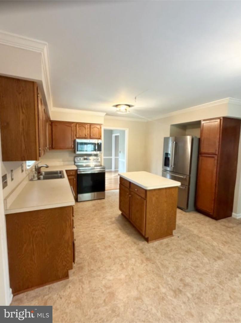 11304 Enchanted Woods Way Property Photo 9