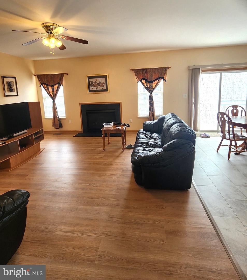 9316 Birch Cliff Dr Property Photo 8