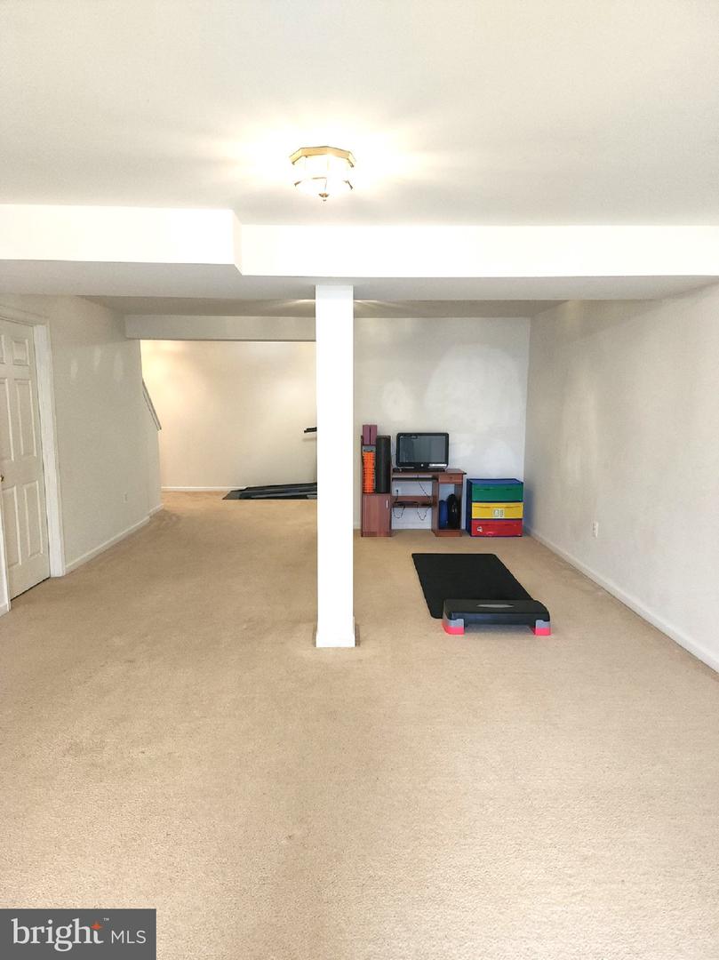 9316 Birch Cliff Dr Property Photo 36