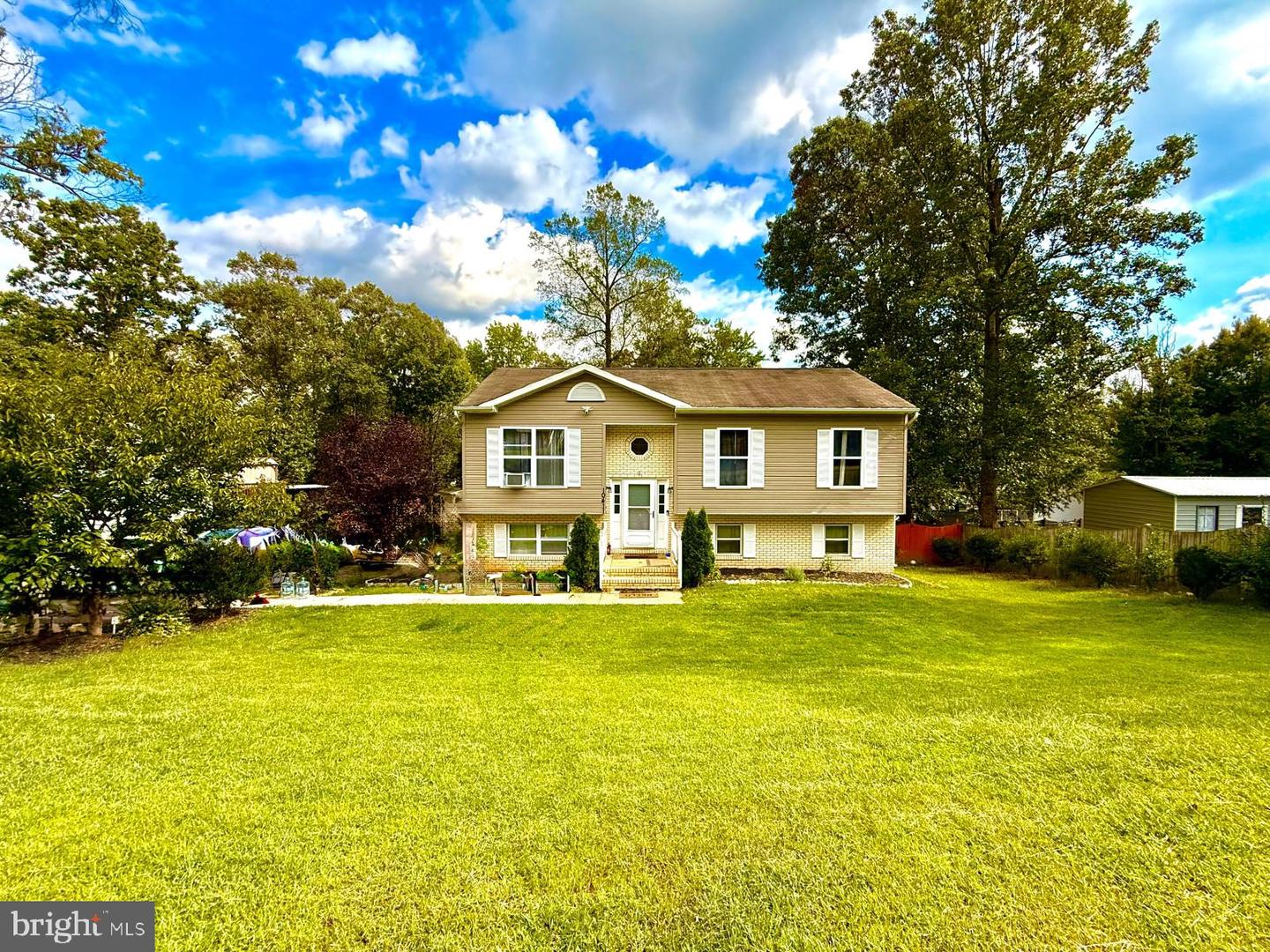 10411 Forest Hill Ct Property Photo 1