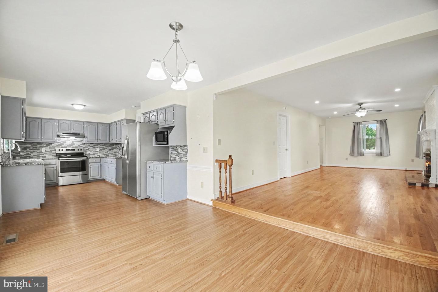 11501 Harvestdale Dr Property Photo 8