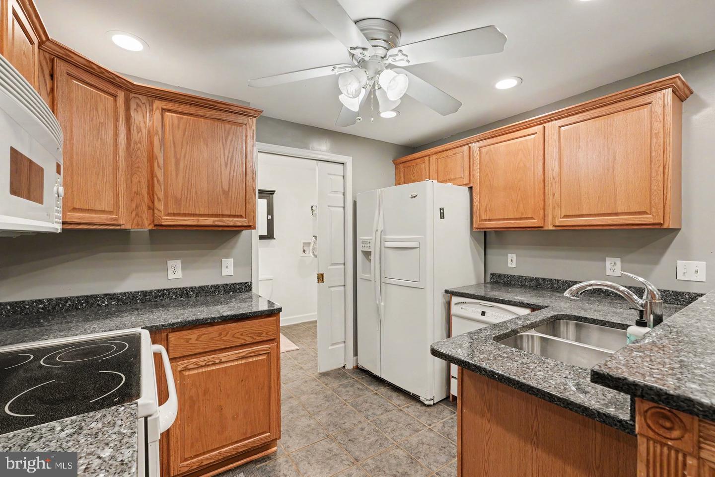 12500 U S Grant Ct Property Photo 28