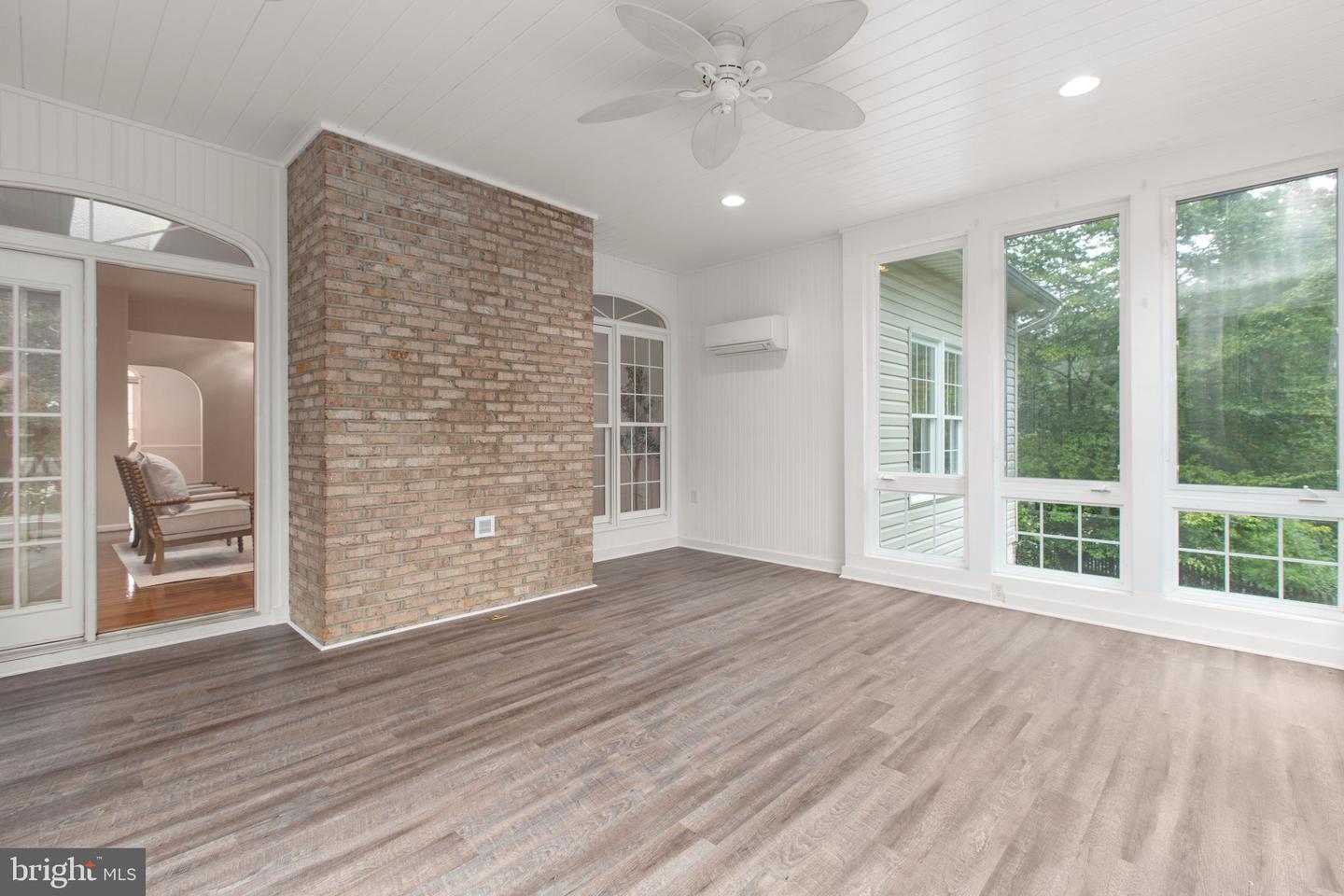 10109 Colechester St Property Photo 18
