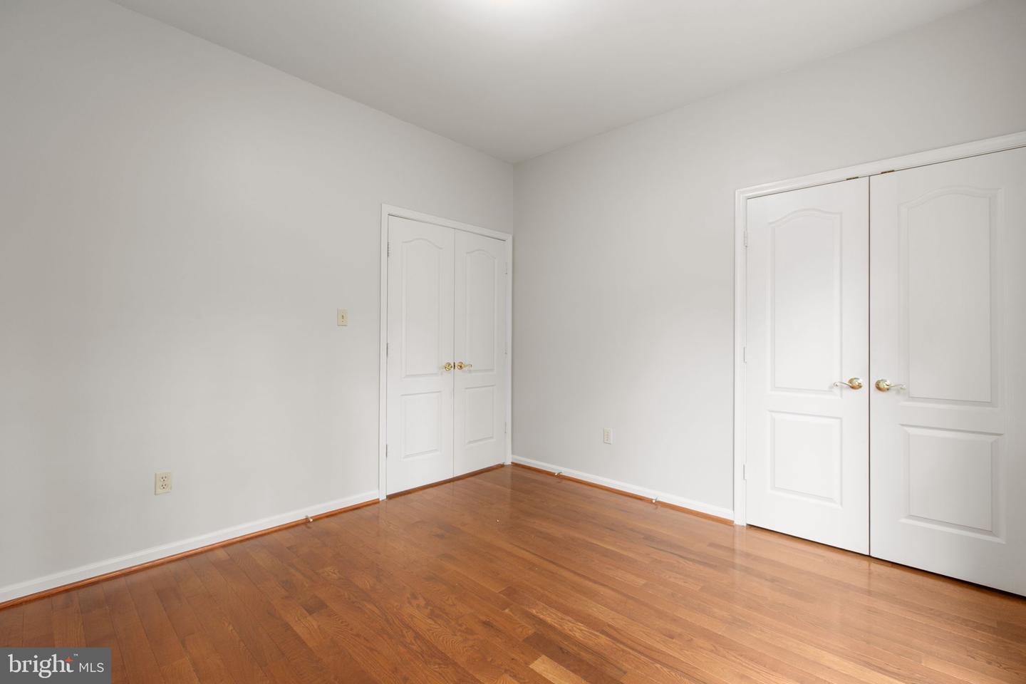 10109 Colechester St Property Photo 28