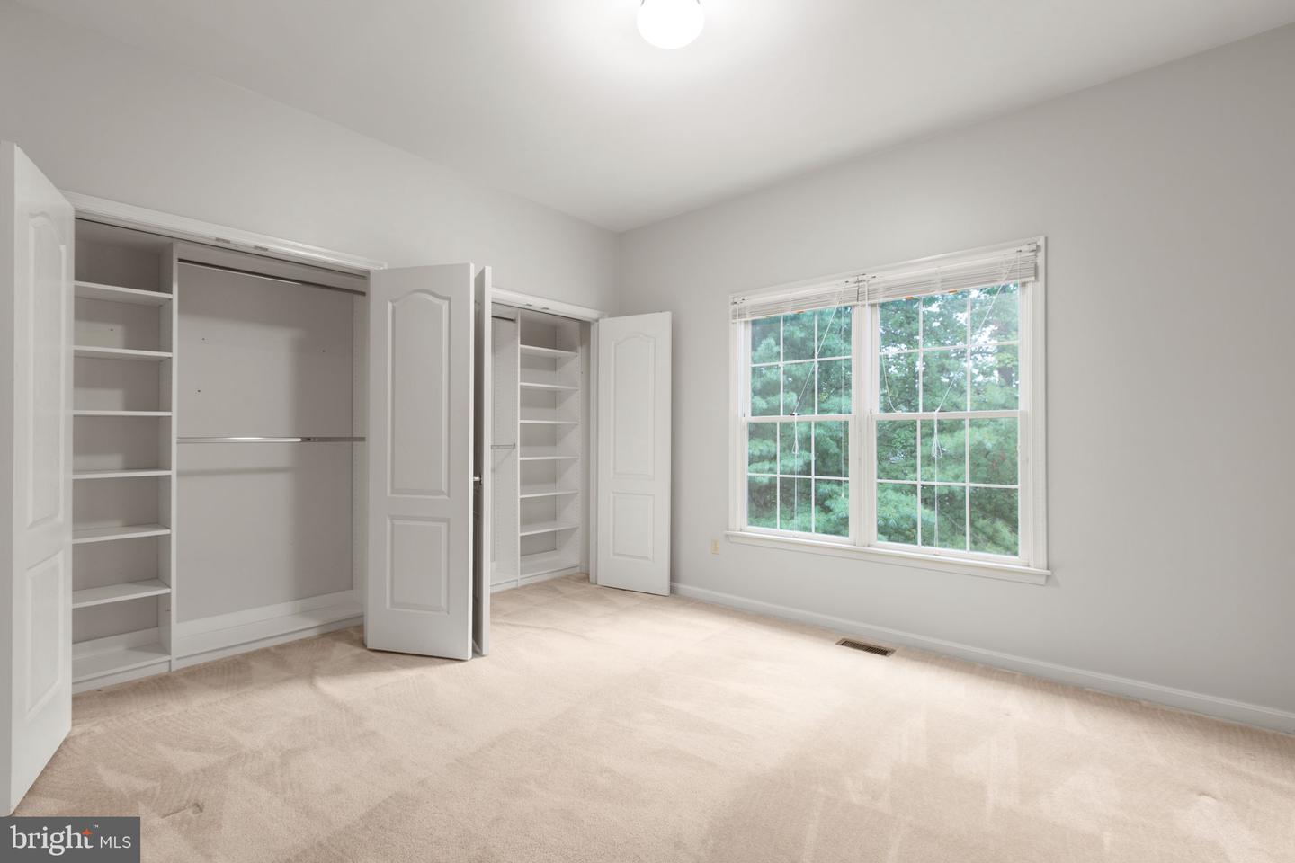 10109 Colechester St Property Photo 31