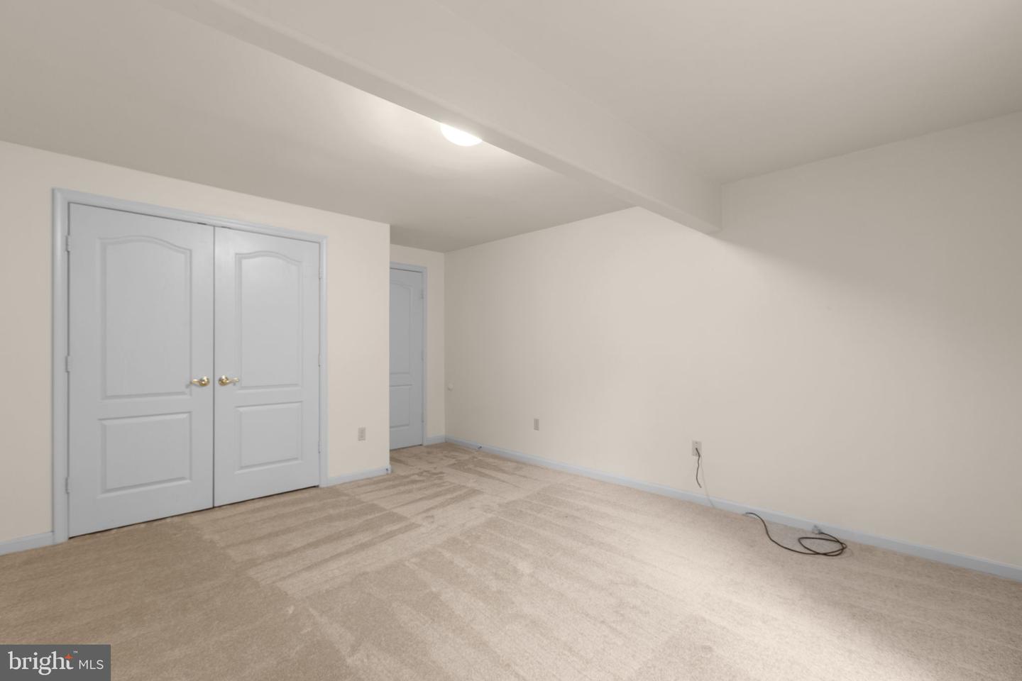 10109 Colechester St Property Photo 37