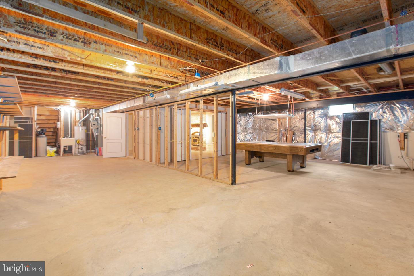 10109 Colechester St Property Photo 42