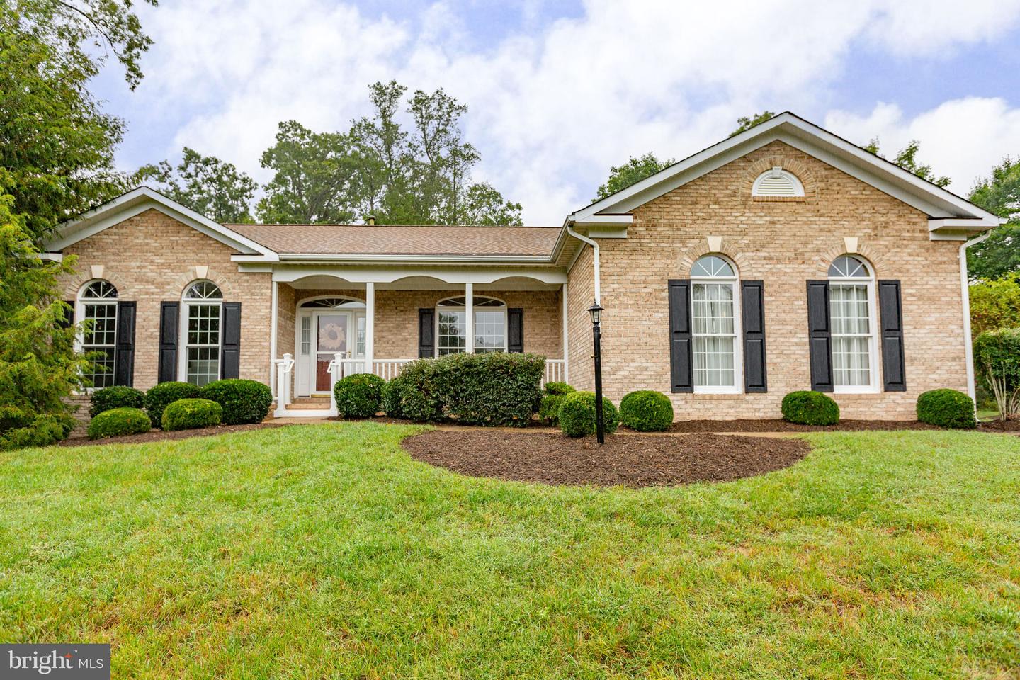 10109 Colechester St Property Photo 48