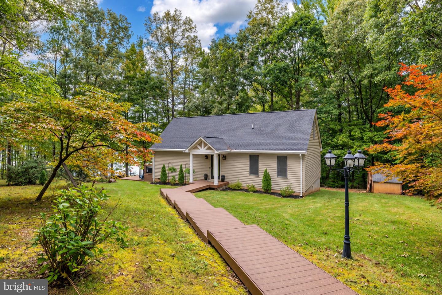 11053 Lucks Rd Property Photo 3