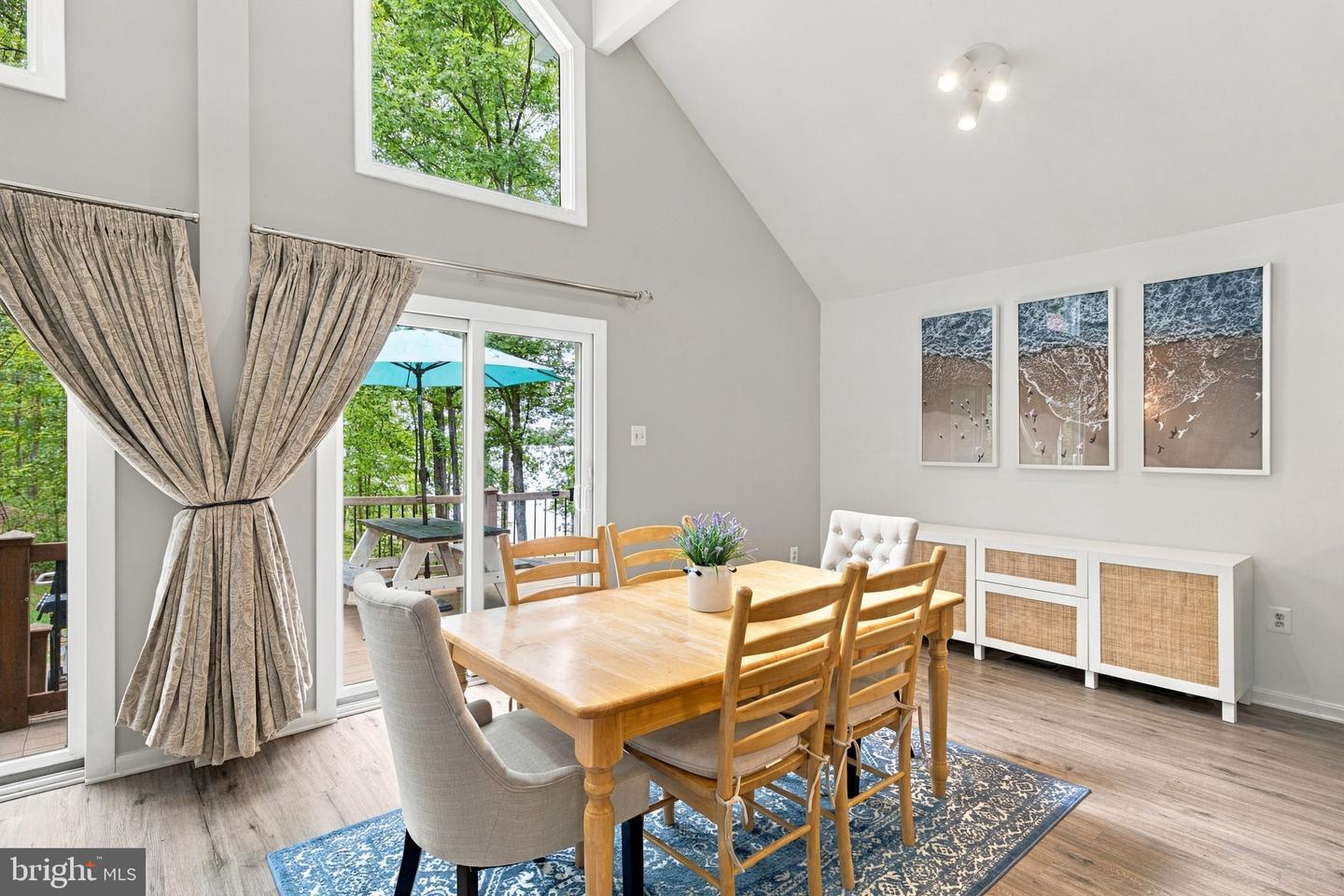 11053 Lucks Rd Property Photo 5
