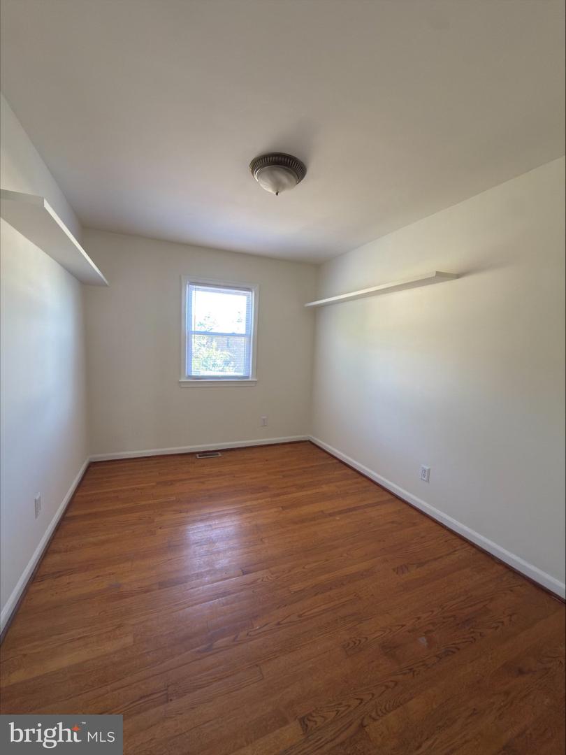 407 Olde Greenwich Cir Property Photo 18