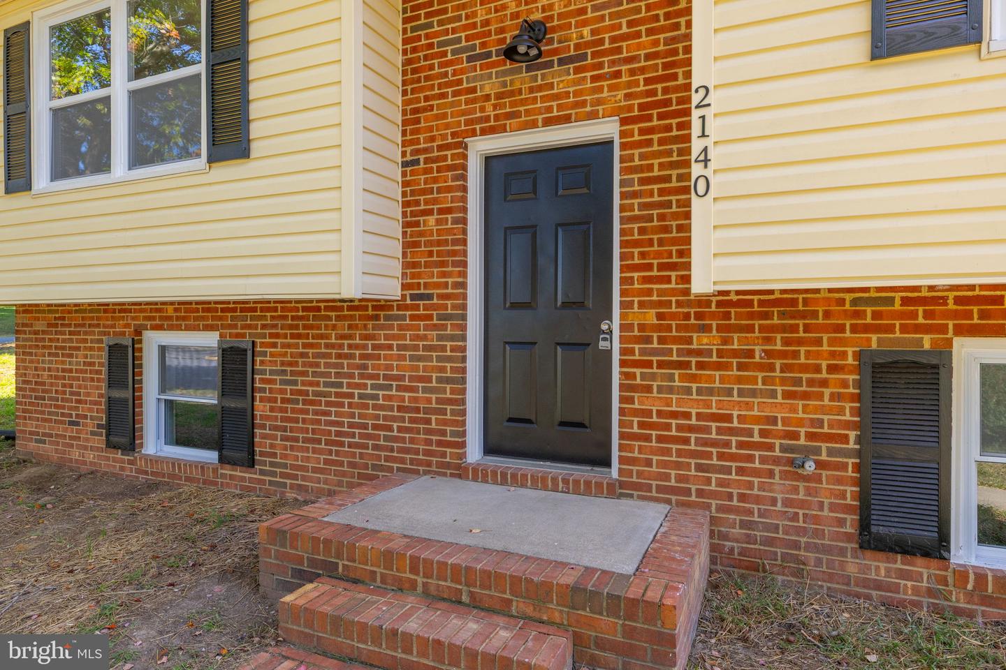 2140 Minnear St Property Photo 29