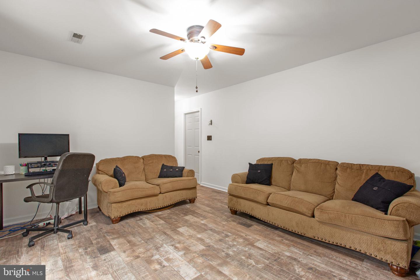 3909 Glazebrook Dr Property Photo 33