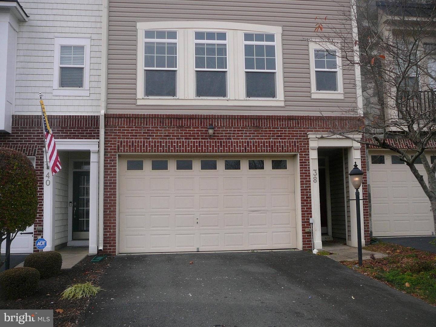 38 Pike Pl Property Photo 2