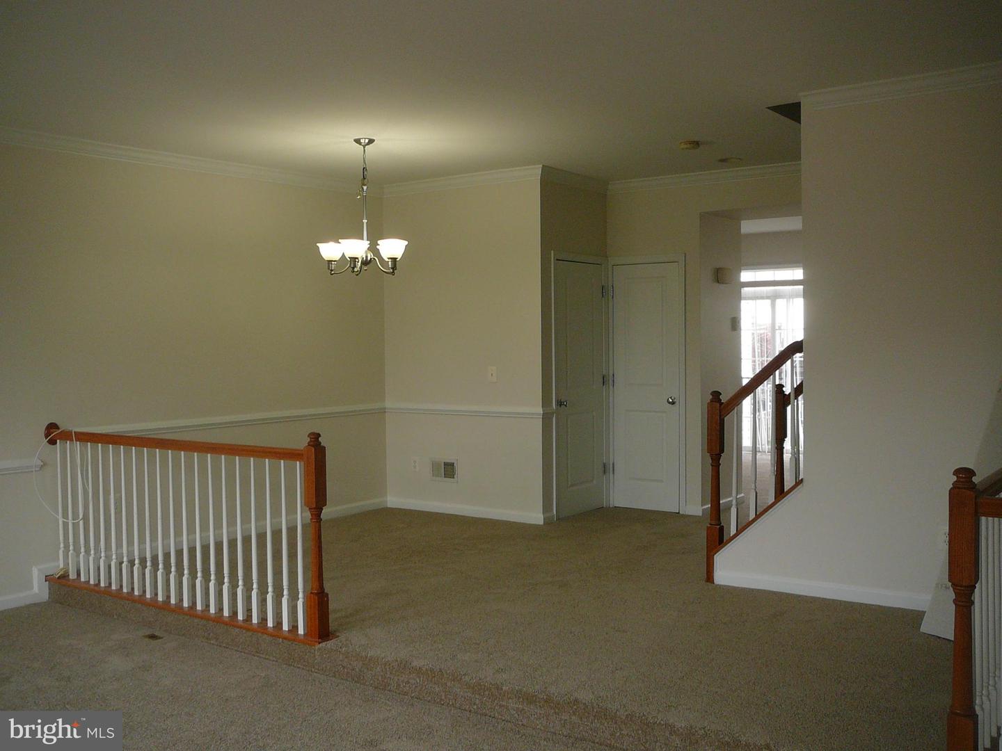38 Pike Pl Property Photo 5