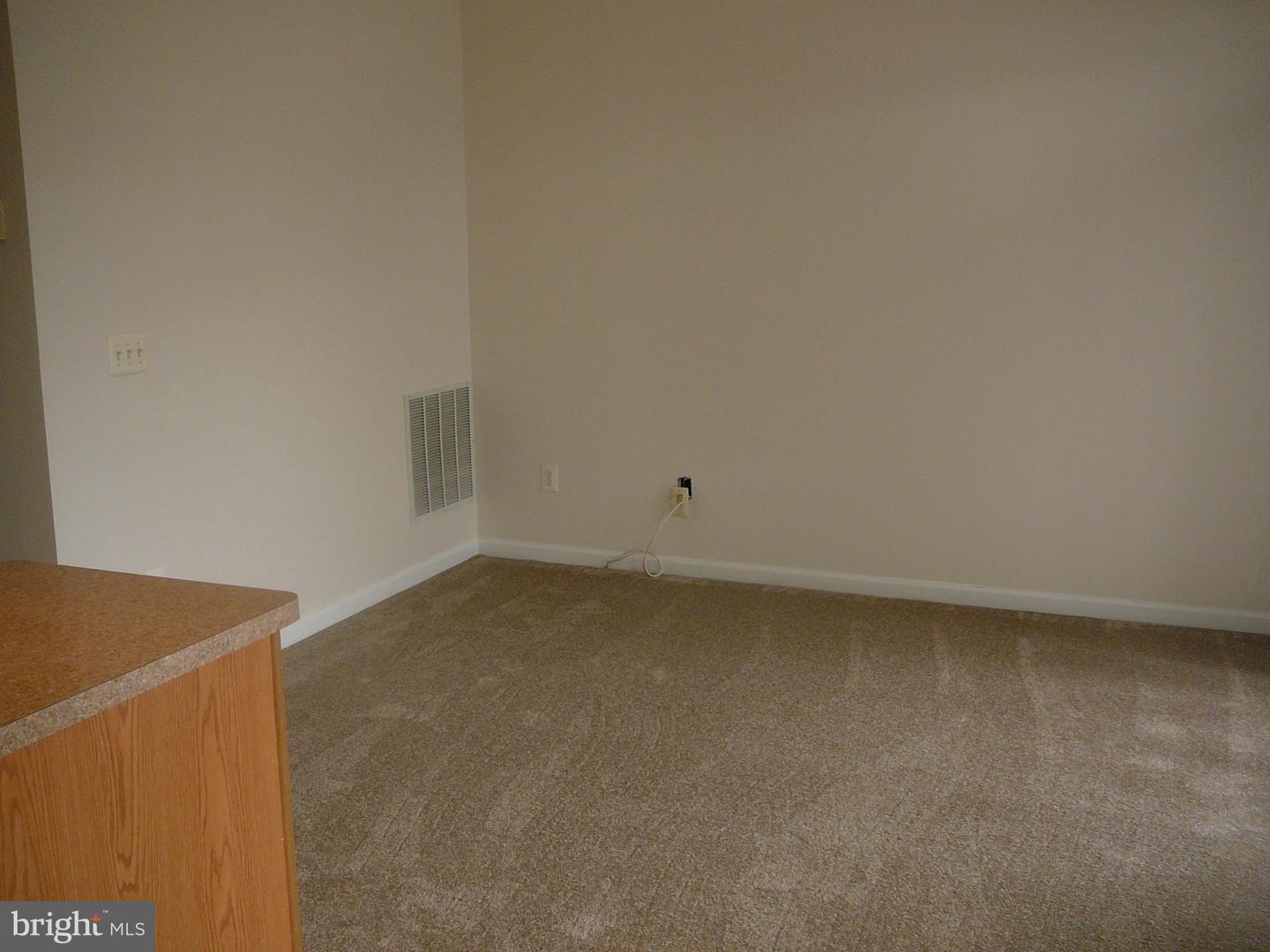38 Pike Pl Property Photo 12