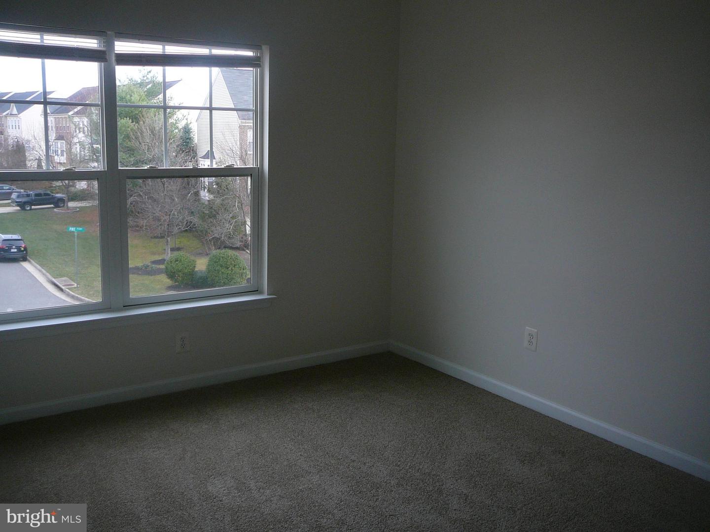 38 Pike Pl Property Photo 25