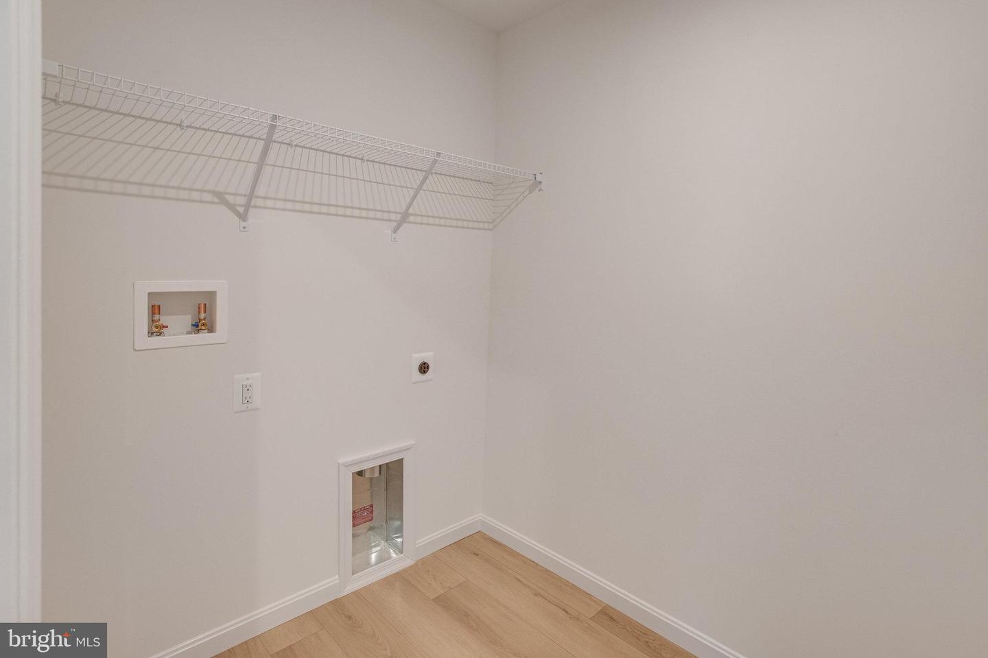 249 Camwood Ct Property Photo 35