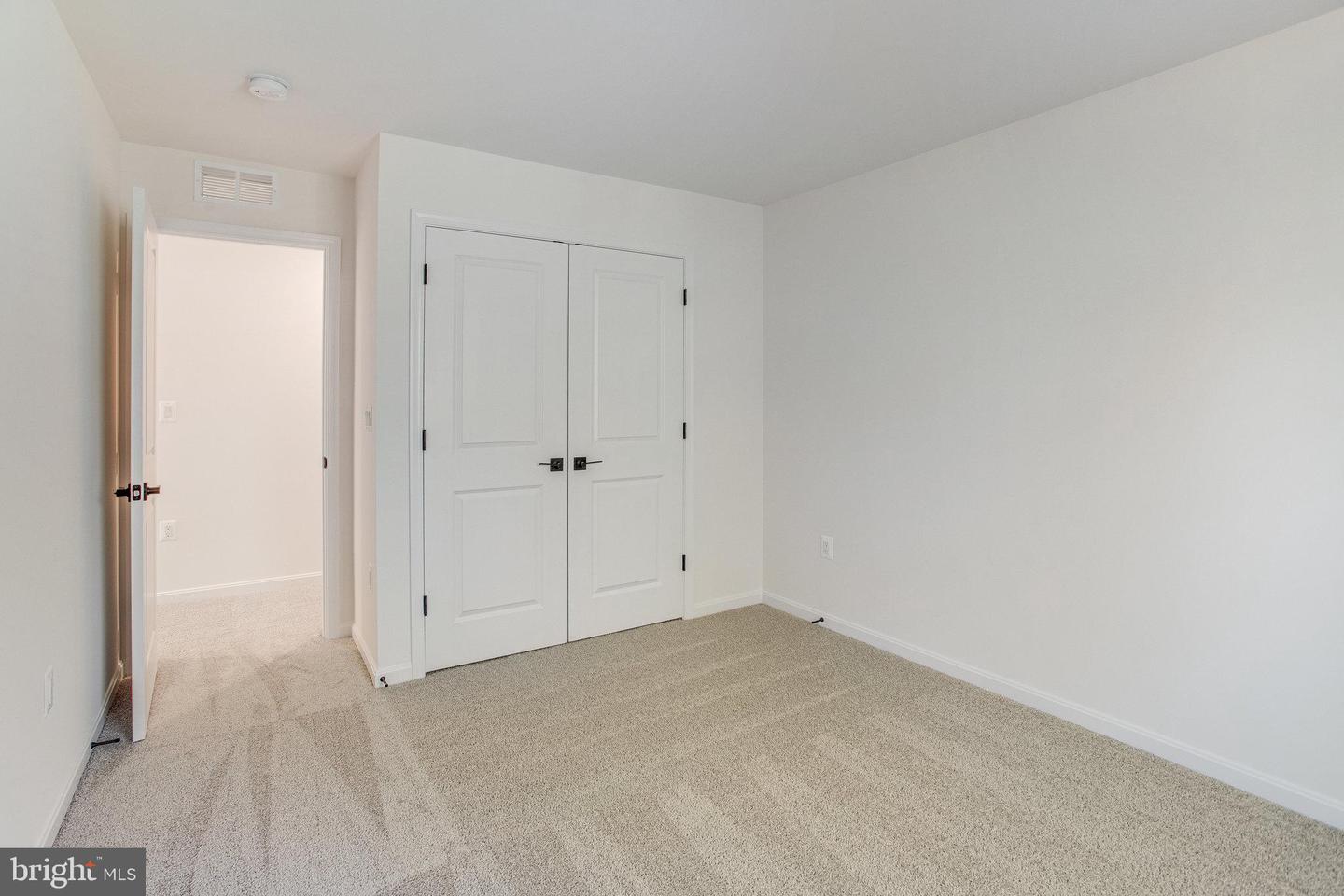 249 Camwood Ct Property Photo 38