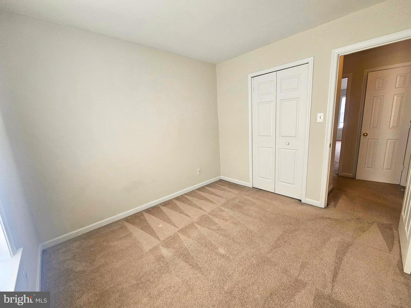 303 Dundee Property Photo 16