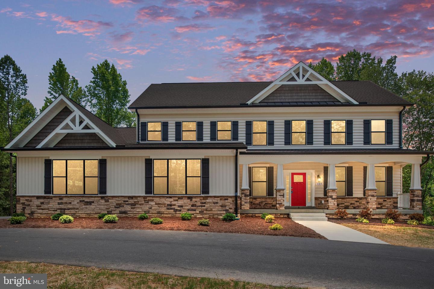 85 Infinity Lane Property Photo