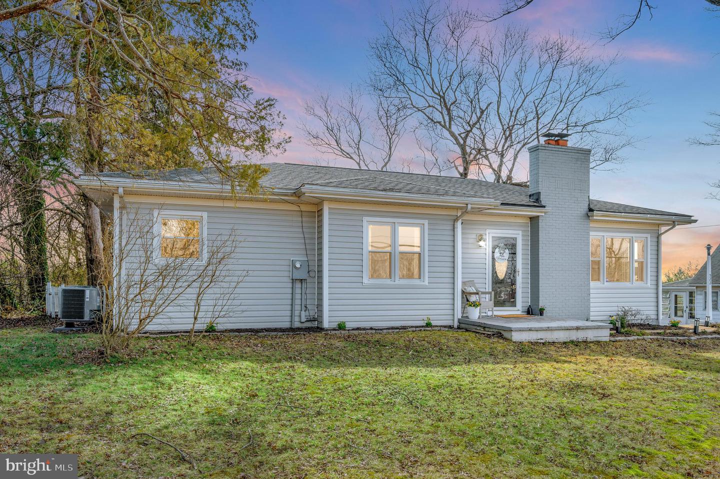 522 White Oak Rd Property Photo