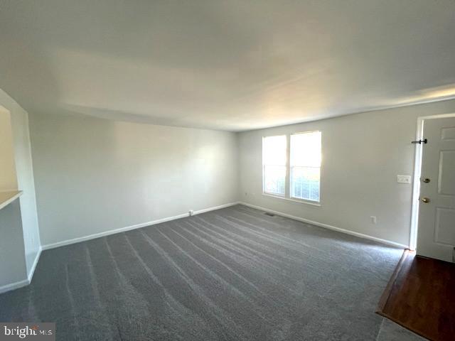 409 Sedgwick Ct Property Photo 5