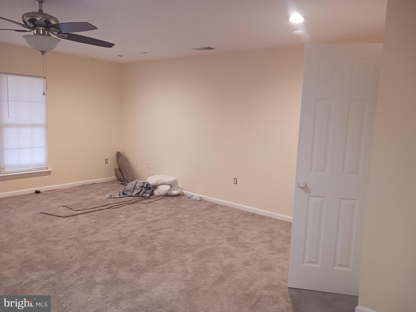 205 Hillside Ct Property Photo 9