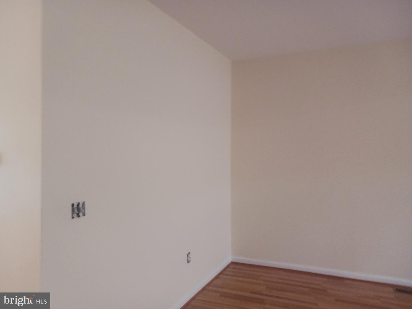 205 Hillside Ct Property Photo 12