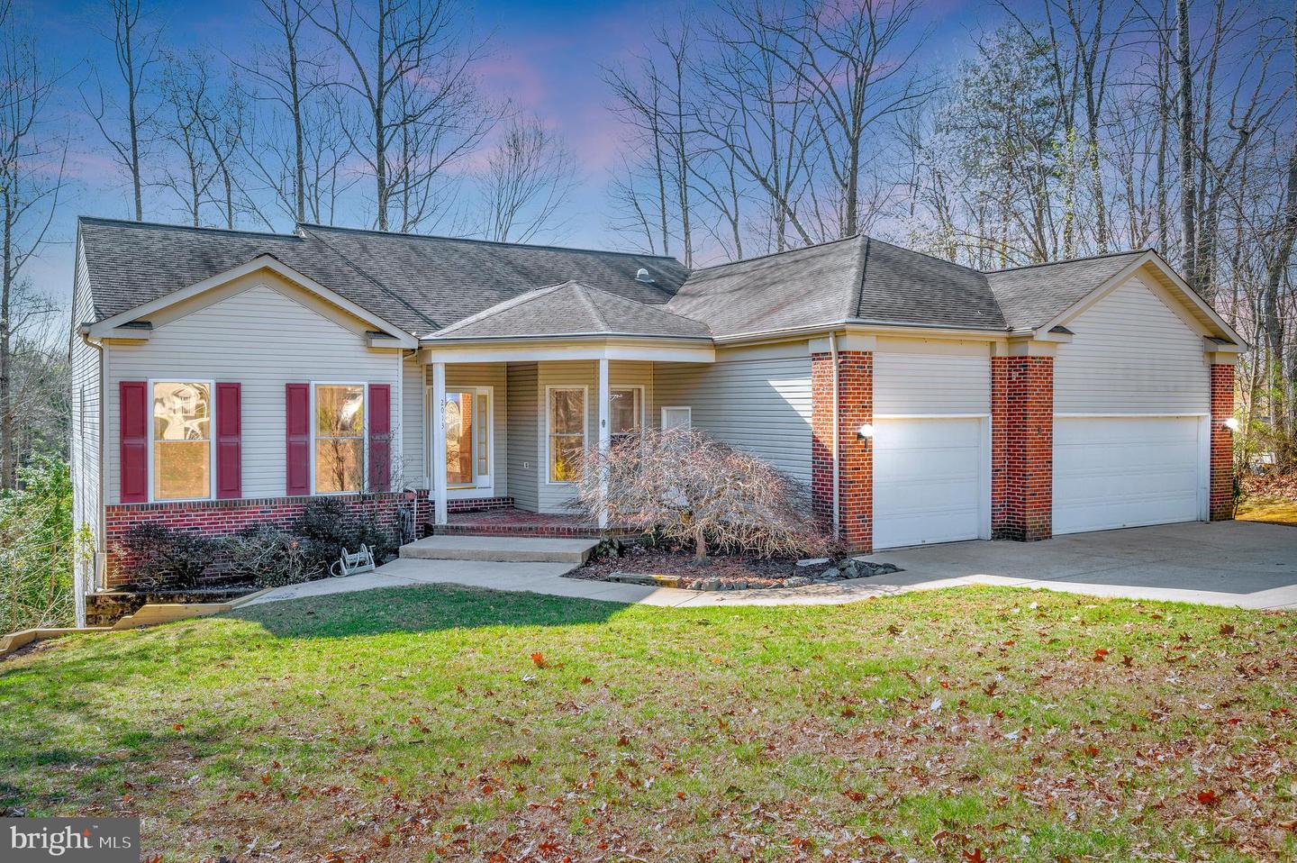 2013 Wave Dr Property Photo