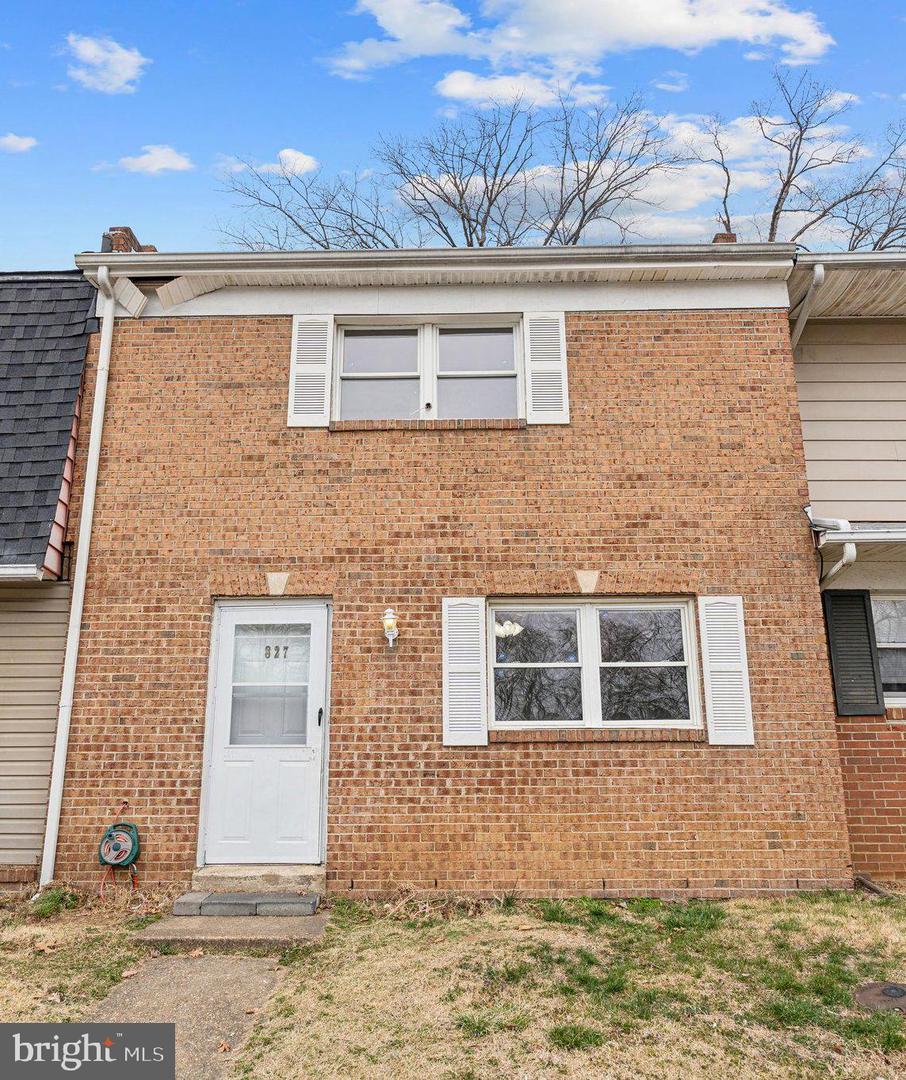 827 Anvil Rd Property Photo 1