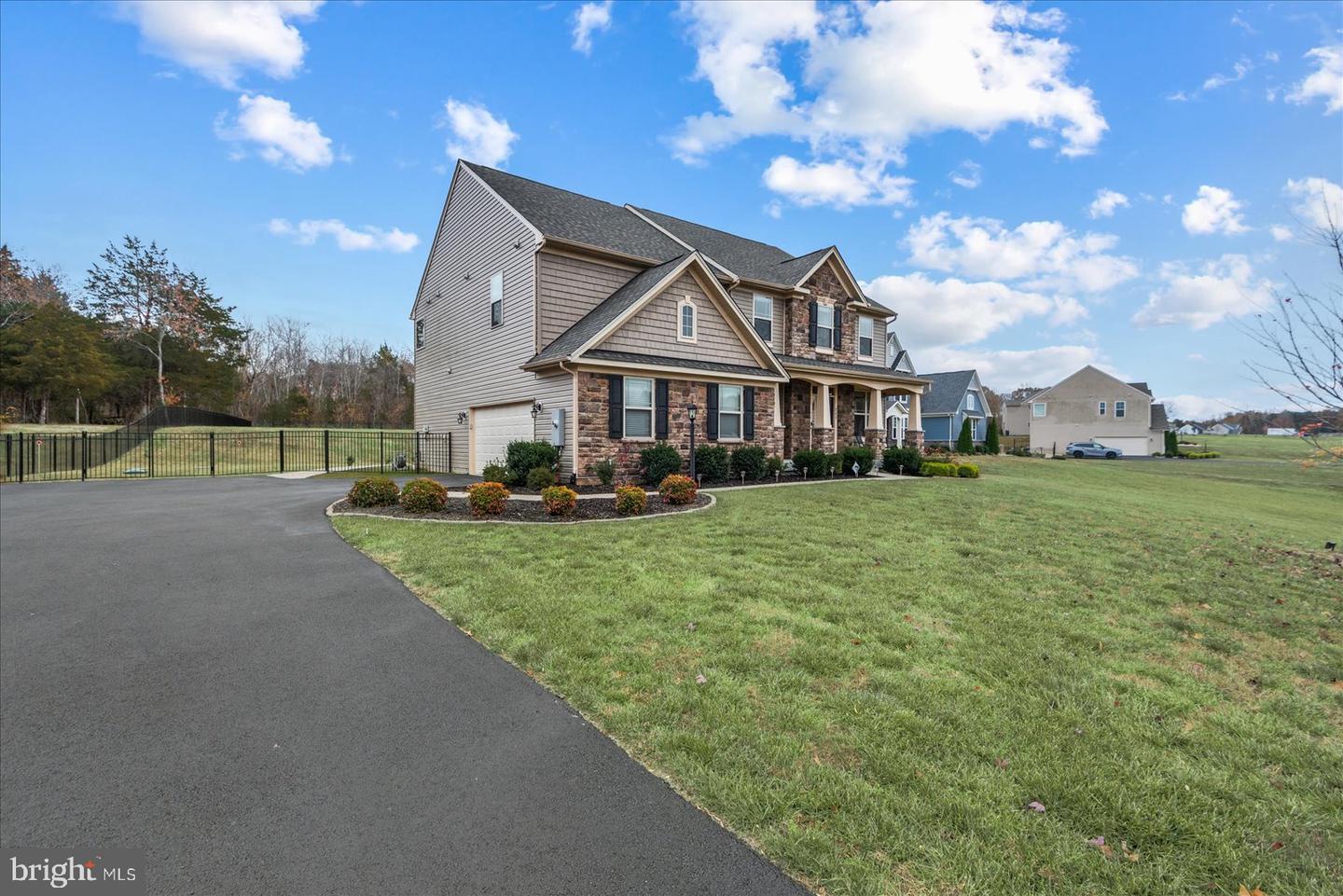 22406 Real Estate Listings Main Image