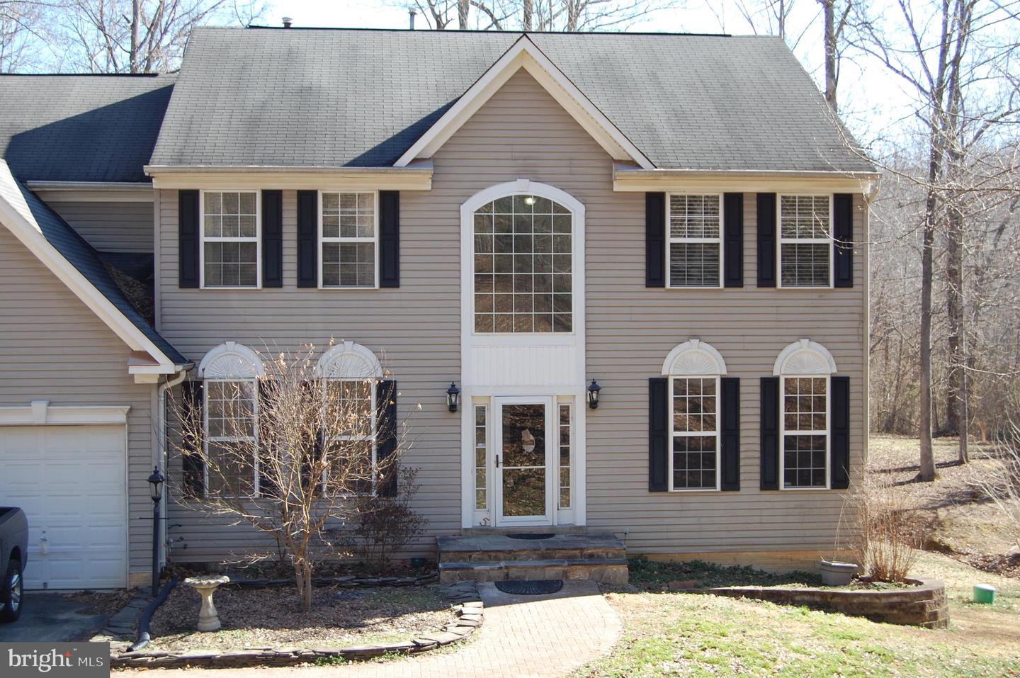 5 Retreat Ln Property Photo