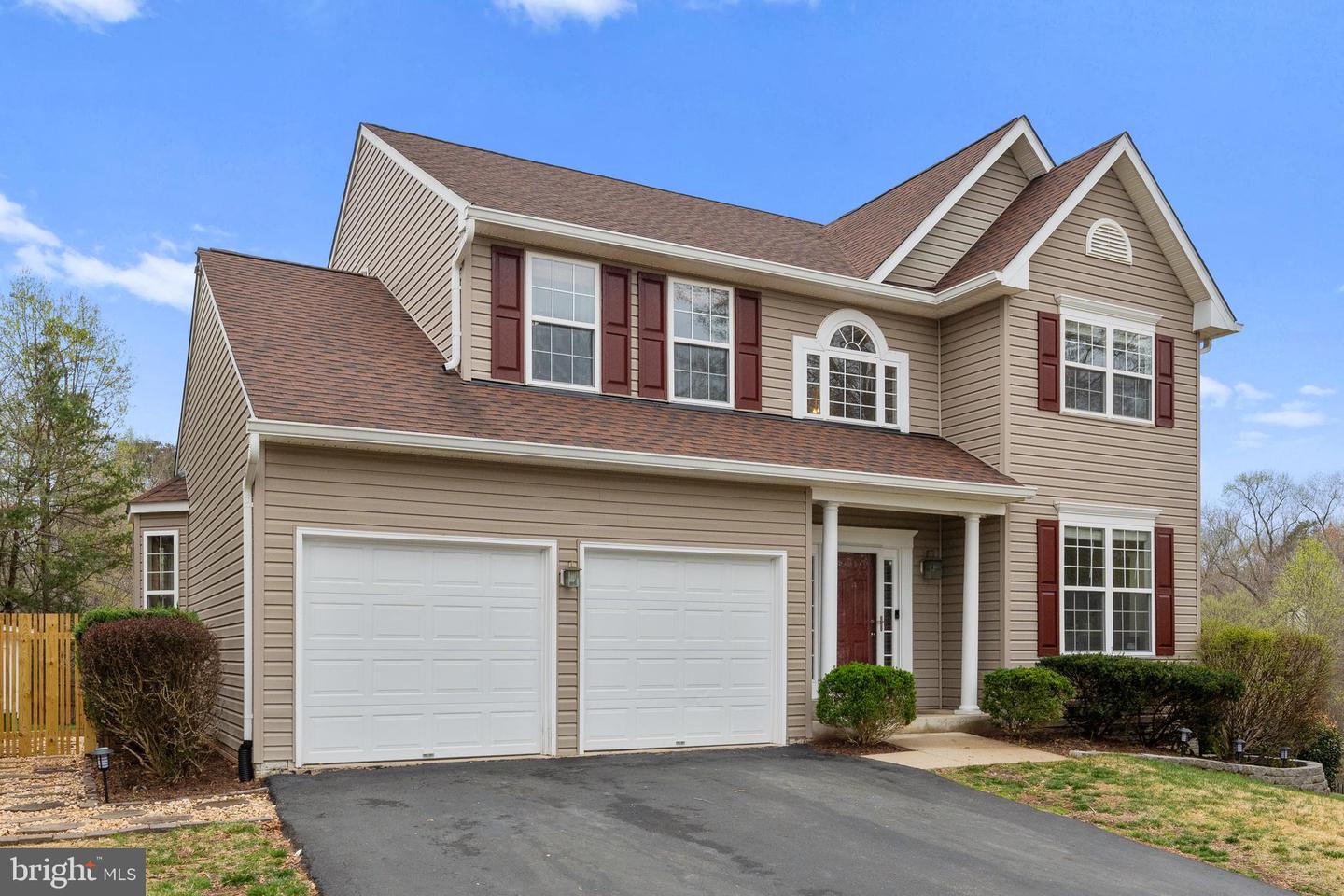 63 Woodleigh Ln Property Photo 1