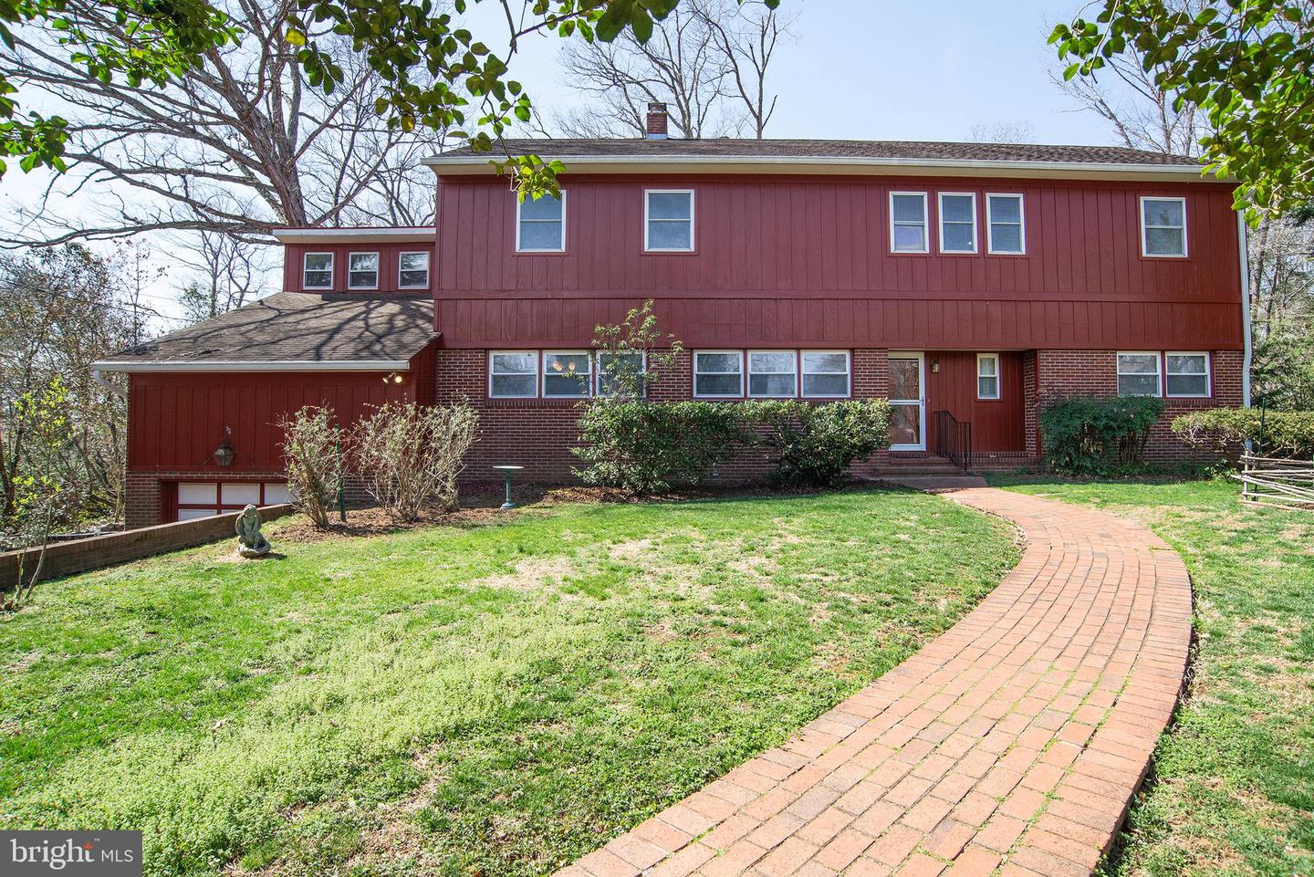 115 Windsor Cir Property Photo