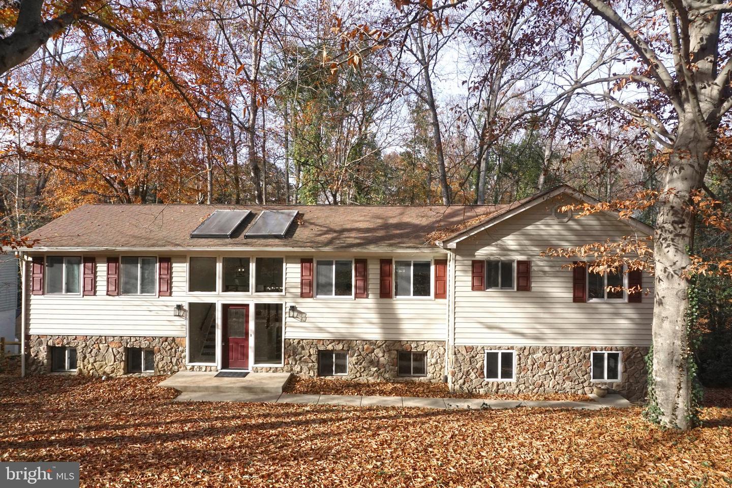 2016 Admiral Dr Property Photo