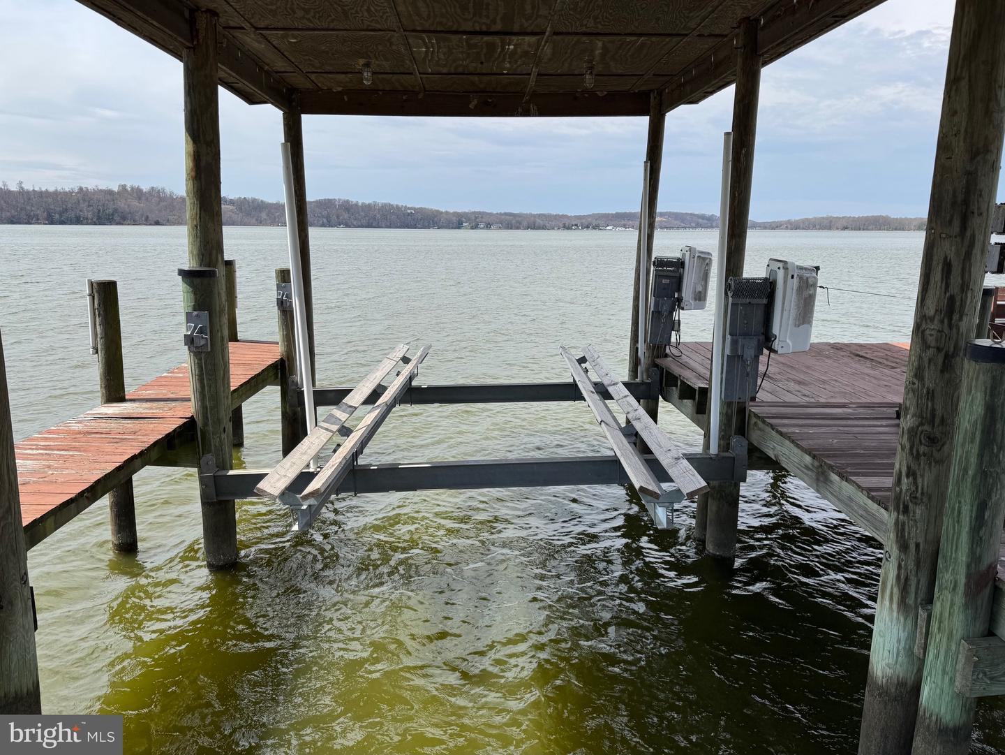 Shore Dr Property Photo 20
