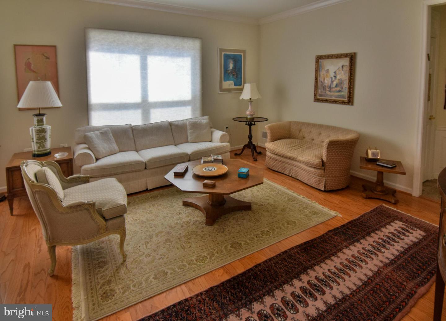227 Smithfield Way Property Photo 7