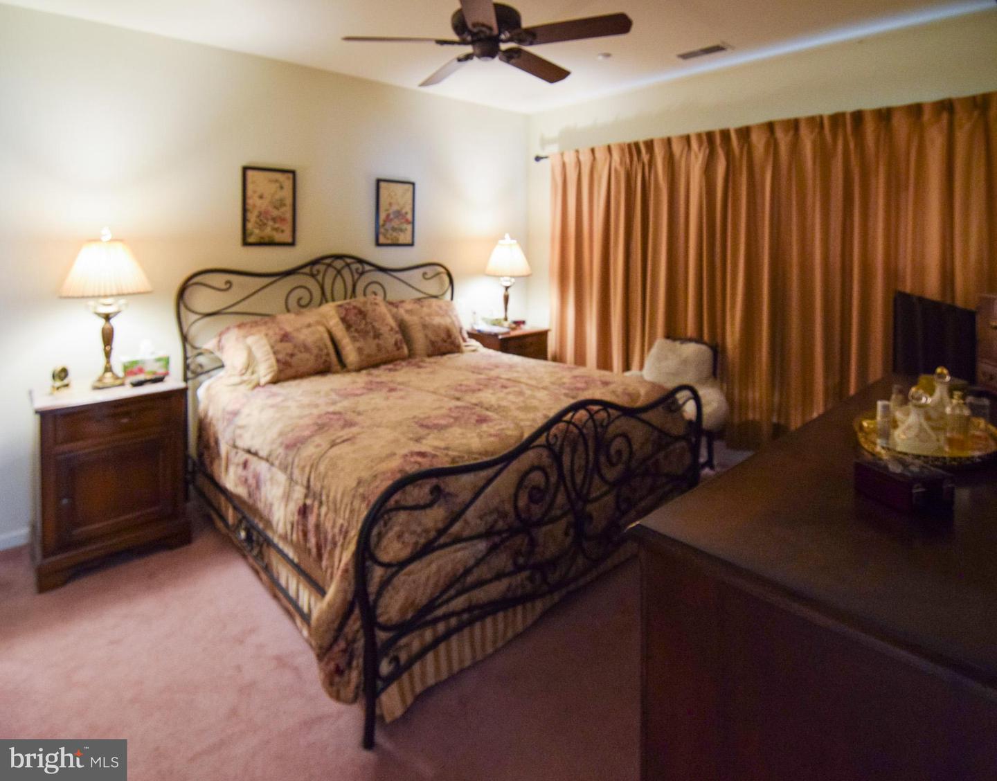 227 Smithfield Way Property Photo 15
