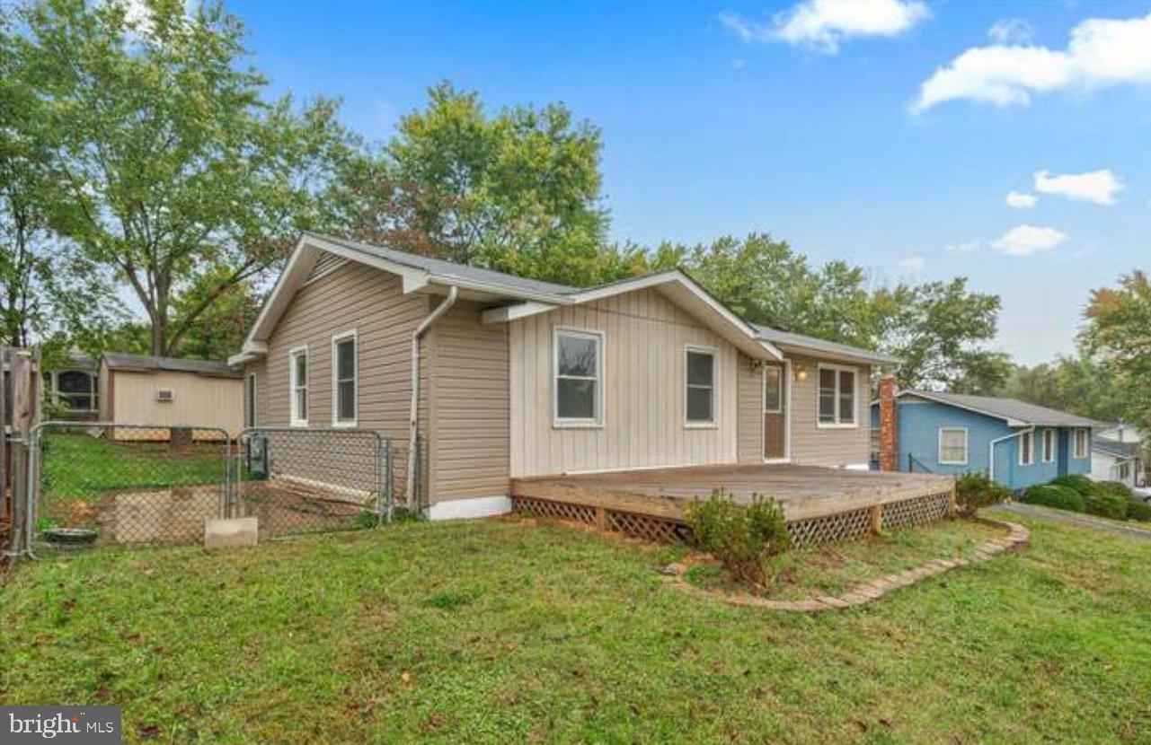 222 Austin Dr Property Photo 6