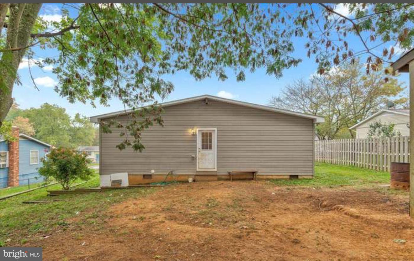 222 Austin Dr Property Photo 31