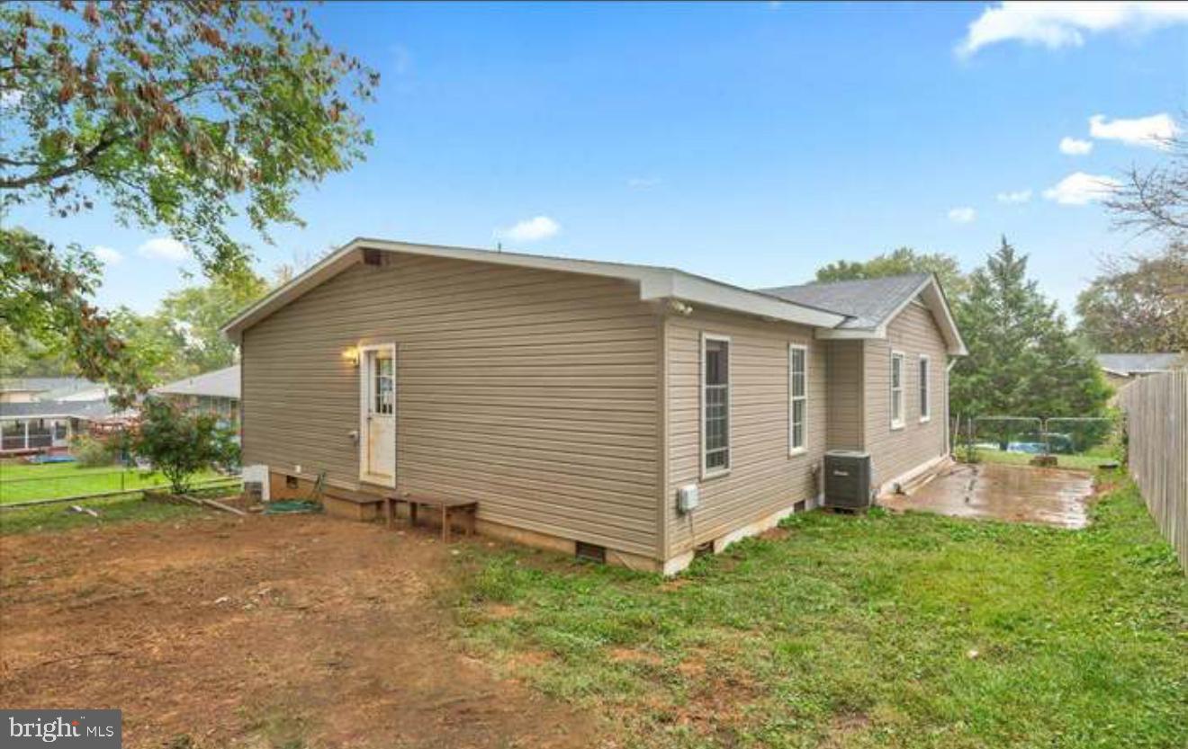 222 Austin Dr Property Photo 32