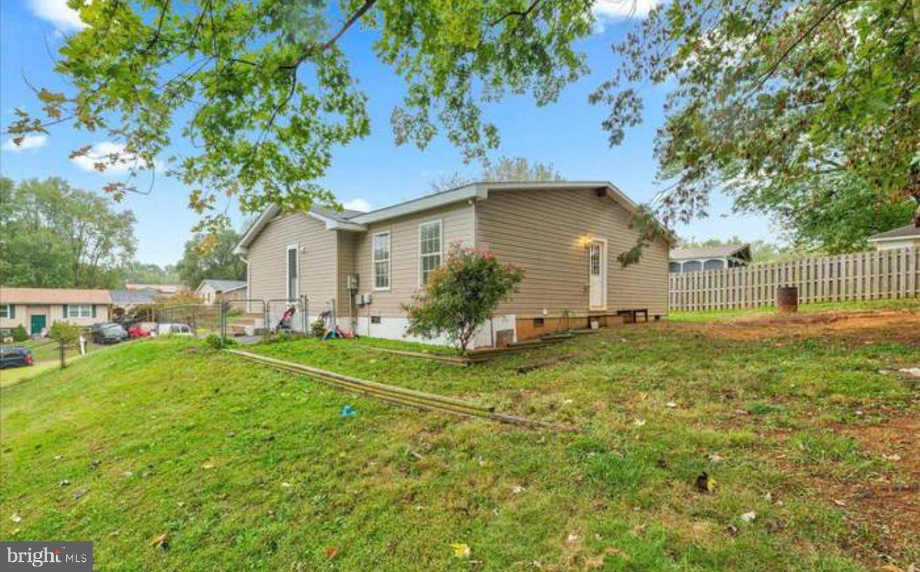 222 Austin Dr Property Photo 33