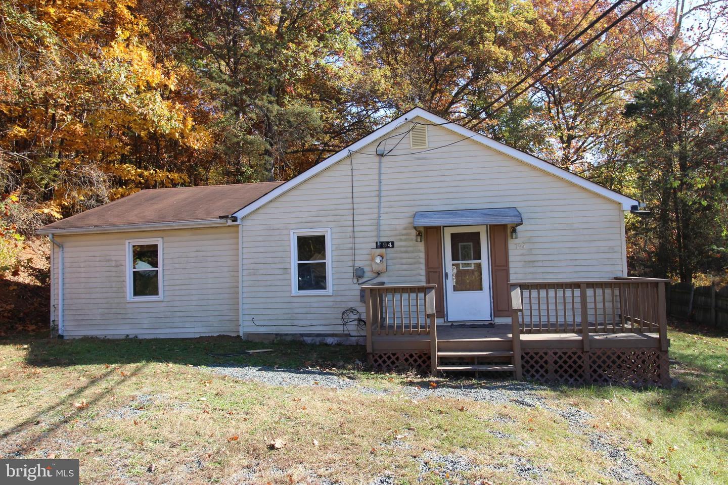 794 Telegraph Rd Property Photo 3