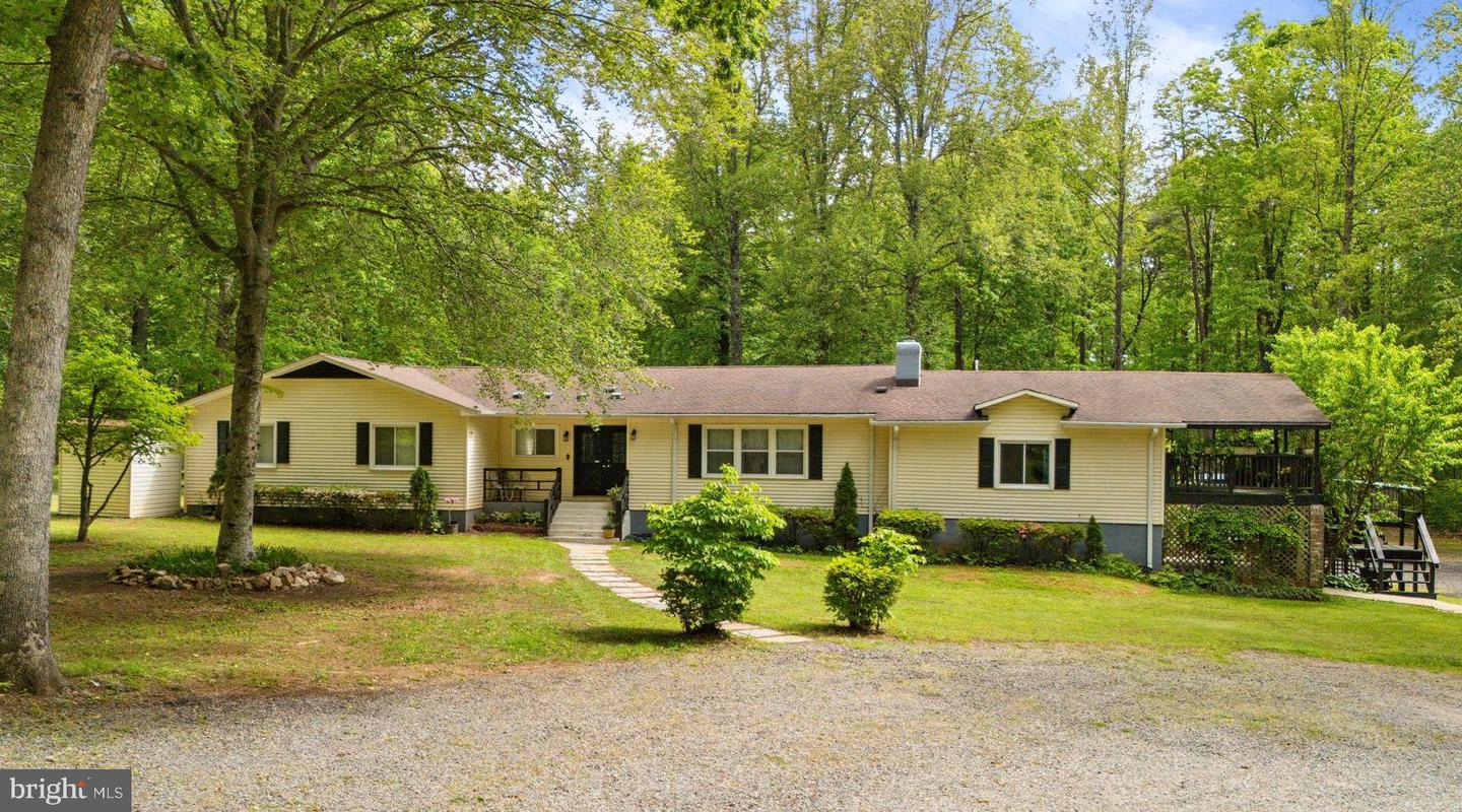 141 Meadows Rd Property Photo 1